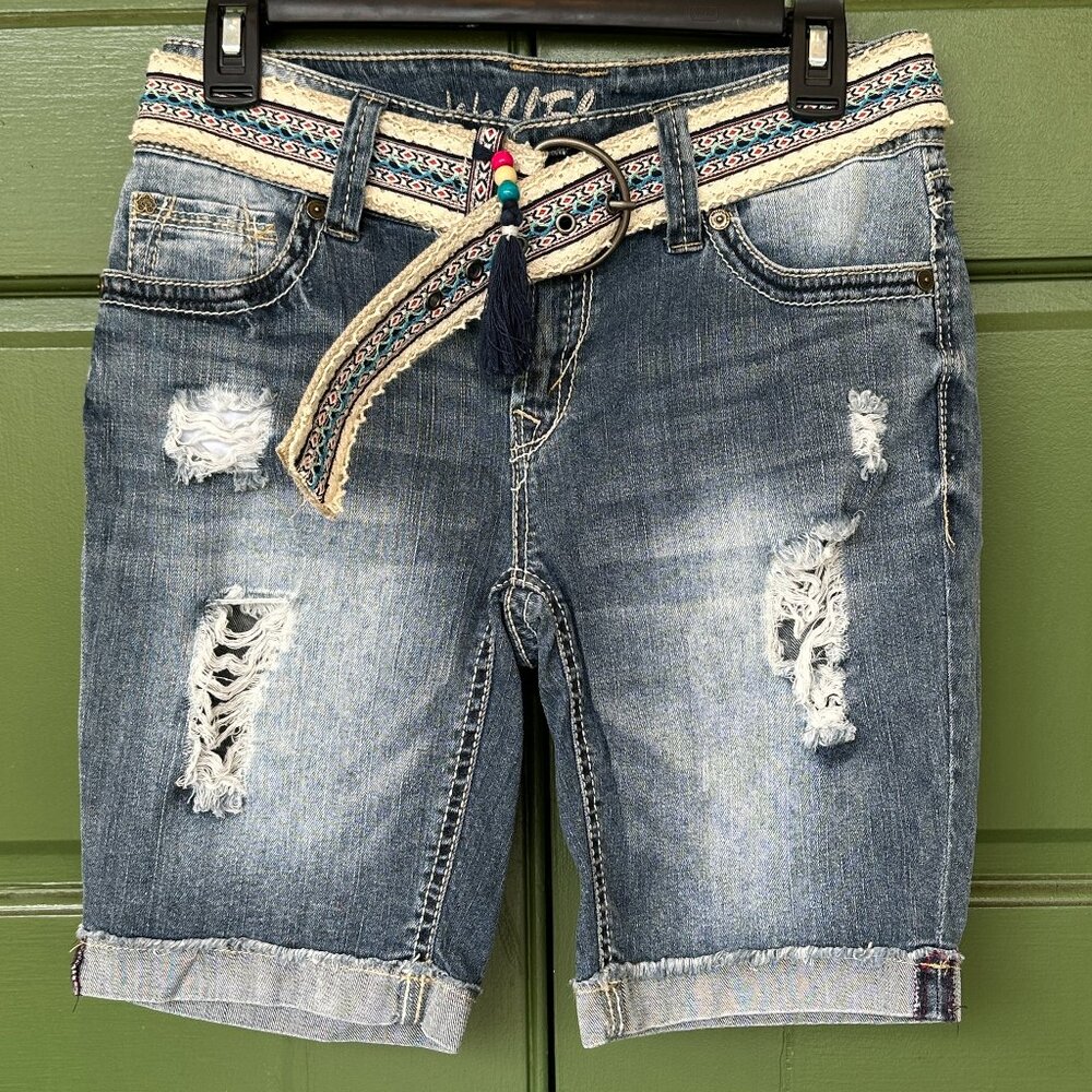 Wallflower | Denim Shorts with Retro 70s Style Belt.| Bermuda Cut | Size 5